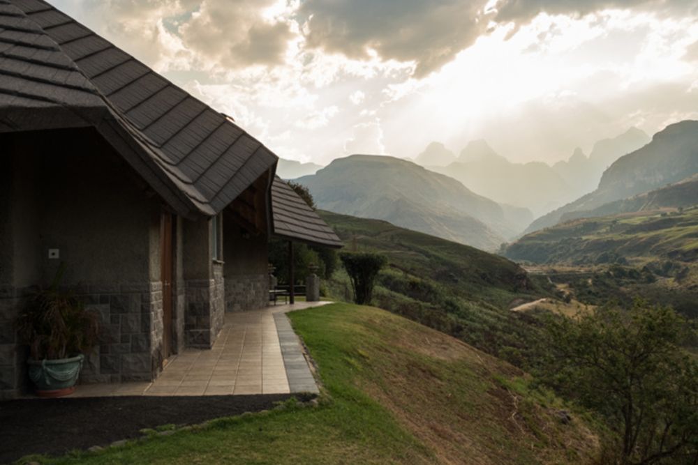 Cathedral Peak Hotel